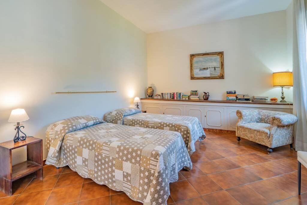 Casa Gege', For Up To 5 Guests, Shared Pool, Sorrento Center Apartment Bagian luar foto