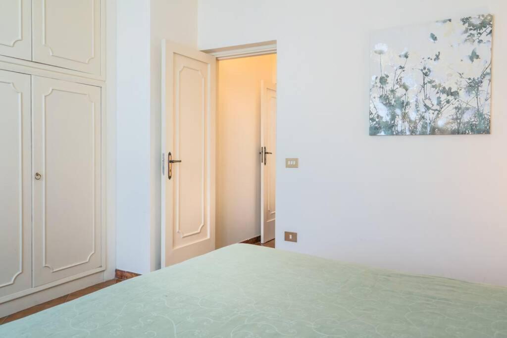 Casa Gege', For Up To 5 Guests, Shared Pool, Sorrento Center Apartment Bagian luar foto